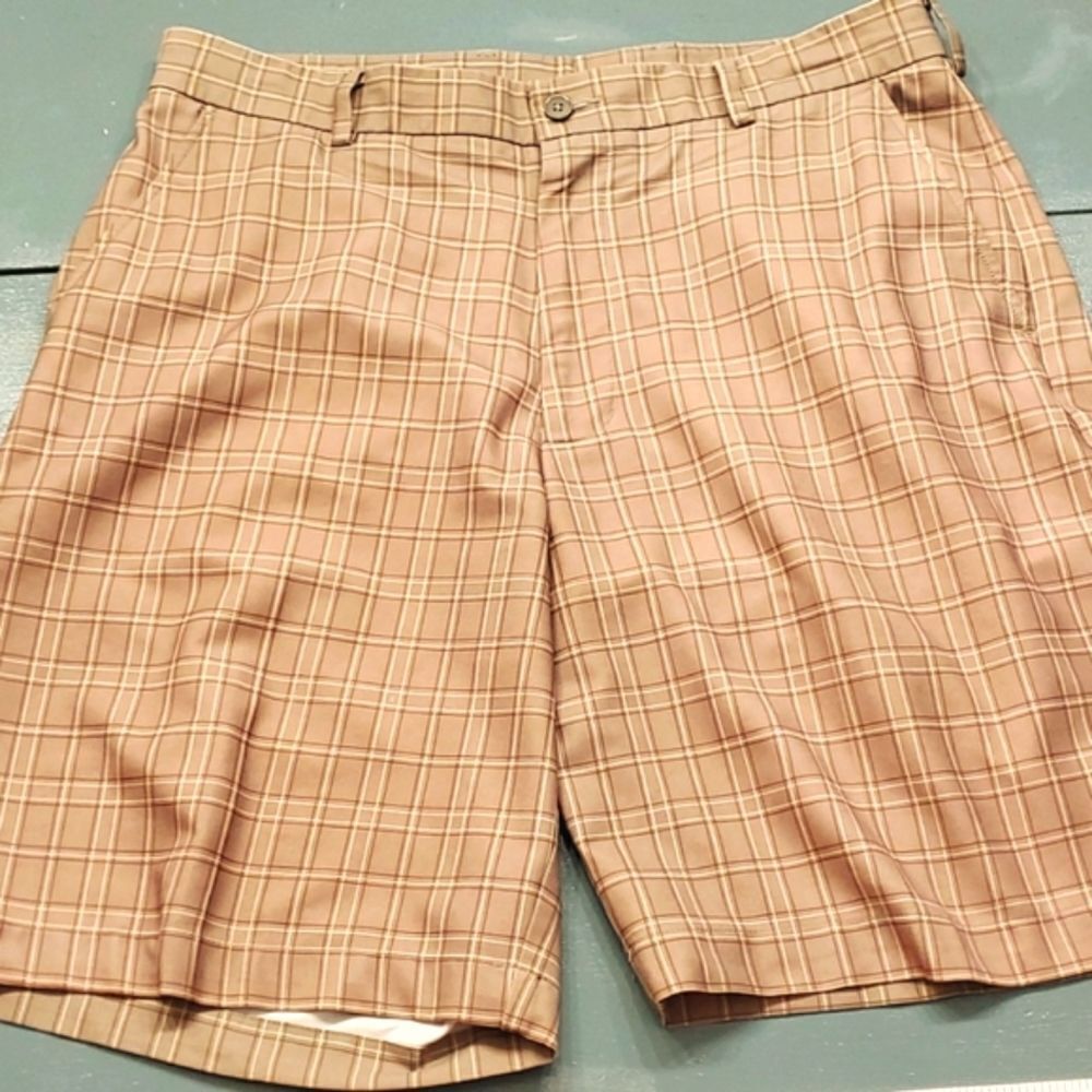 Preppy Mens Shorts.‎ Size 34. Plaid. Resortwear. flat Front